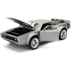 Jada Toys - 1:24 Fast & Furious - Dom's Ice Charger  COLLECTABLES